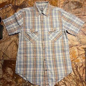 Royal Robbins snap front men’s short sleeve shirt